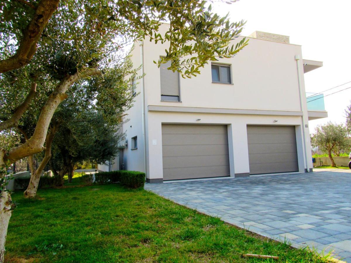 Olives Garden Apartment Trogir Exterior photo